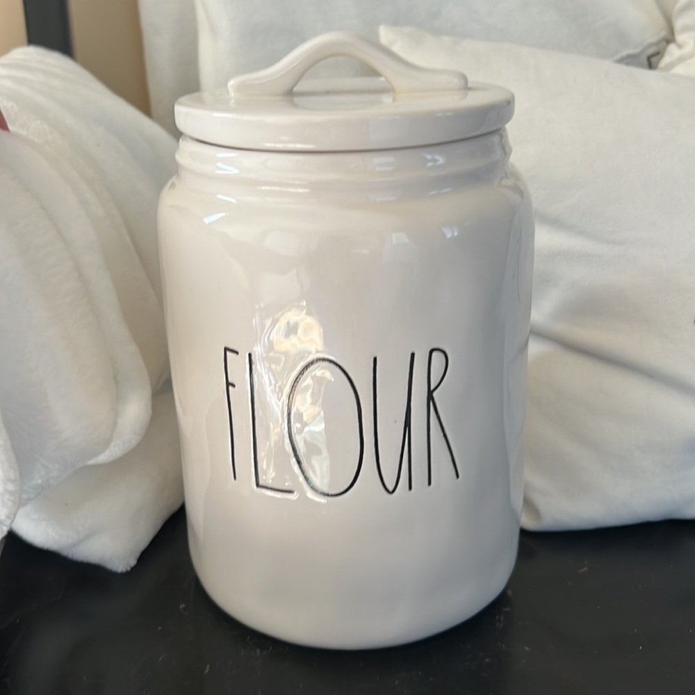 Rae Dunn FLOUR canister!
